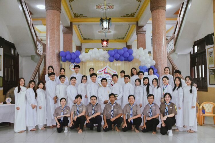 TẬP THỂ TU TẬP SINH HUẾ KỶ NIỆM SINH NHẬT LẦN THỨ 35