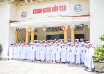 HỘI THÁNH TỔ CHỨC LỄ CẦU PHONG PHẨM VỊ CHO QUÝ CHỨC SẮC LÃNH ĐẠO