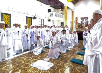 LỄ BÁI MẠNG GIÁO HỮU, LỄ SANH HÀM PHONG VÀ BỔ NHIỆM QUYỀN ĐẦU HỌ ĐẠO