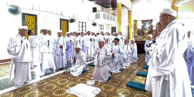 LỄ BÁI MẠNG GIÁO HỮU, LỄ SANH HÀM PHONG VÀ BỔ NHIỆM QUYỀN ĐẦU HỌ ĐẠO