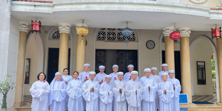 HỘI THÁNH TỔ CHỨC LỄ BÁI MẠNG CHỨC VỤ ĐẦU HỌ ĐẠO VÀ KỶ NIỆM NGÀY THÀNH ĐẠO CỦA ĐẠO TRƯỞNG BẢO PHÁP CHƠN QUÂN THANH LONG – HIỆP KỴ CHƯ CHỨC SẮC HIỆP THIÊN ĐÀI.