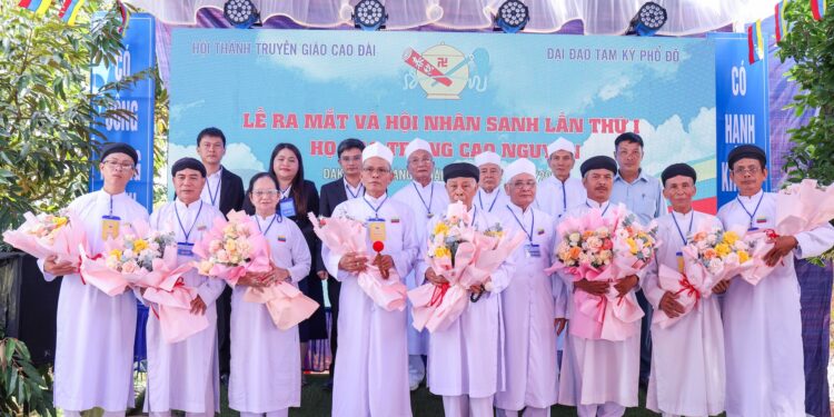 LỄ RA MẮT VÀ HỘI NHÂN SINH LẦN THỨ I – HỌ ĐẠO TRUNG CAO NGUYÊN