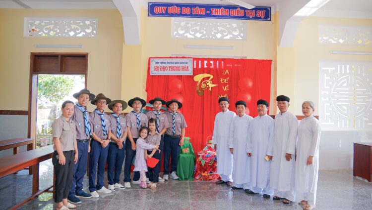 BPTR THĂM VÀ TRAO ĐỔI ĐẠO SỰ VỚI CÁC GĐHĐ TẠI QUẢNG NGÃI