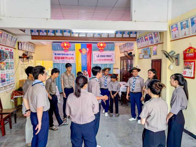 KHỞI ĐỘNG SINH HOẠT GĐHĐ NAM TRUNG HÒA