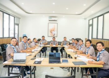 TỔ CHỨC KIỂM TRA CUỐI KỲ VÀ HƯỚNG DẪN LUẬN VĂN TỐT NGHIỆP KHÓA TRUNG CHÂU 1